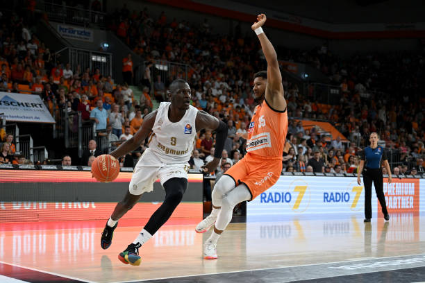 表队的足球 表队的足球