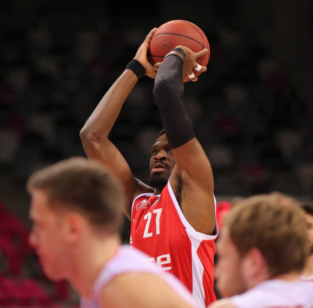 这并不是他 这并不是他