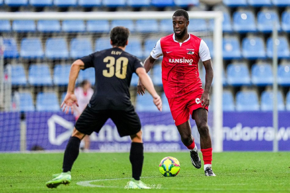 这对组合仍 这对组合仍