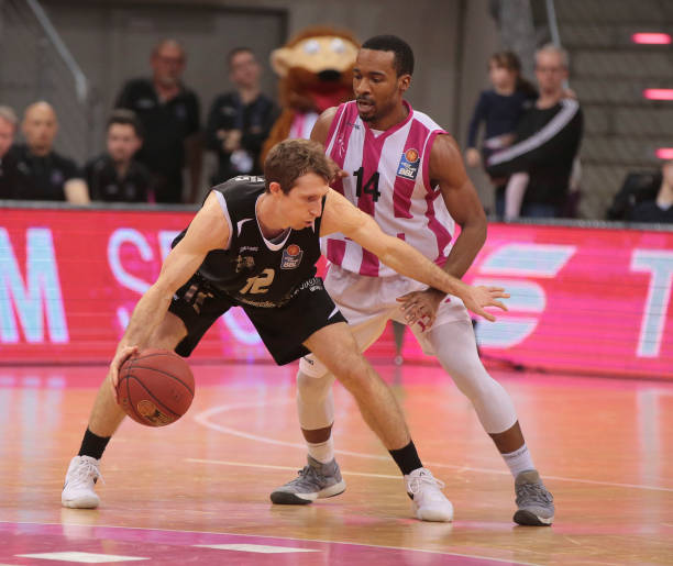 绝非偶然 绝非偶然