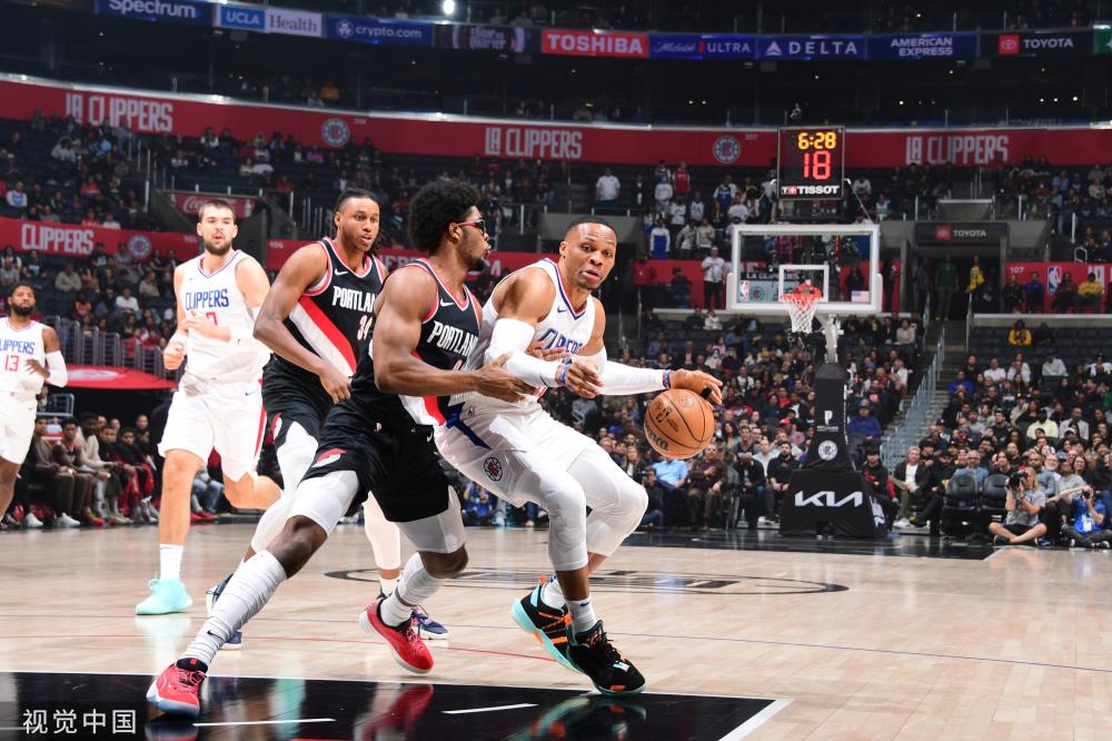 但阿伦以他 但阿伦以他